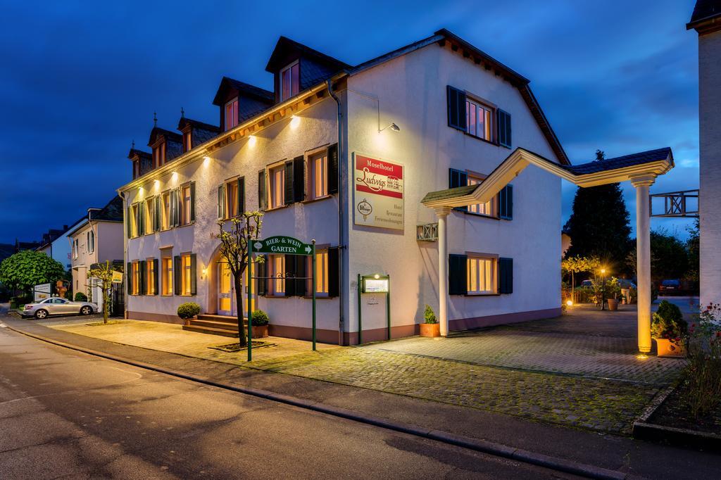 Moselhotel Ludwigs Kowerich Exterior photo
